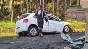 Grave acidente na PR-272 entre Faxinal e Mauá da Serra deixa dois jovens mortos
