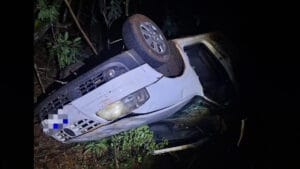 Mulher de 59 anos morre após capotamento na PR-369 em São Pedro do Ivaí