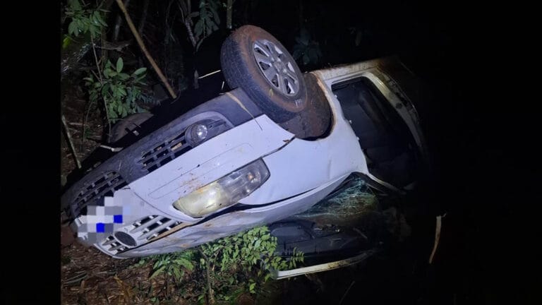 Mulher de 59 anos morre após capotamento na PR-369 em São Pedro do Ivaí