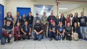 Dom Carlos José visitou a estrutura da Fatec Ivaiporã e abençoou acadêmicos do curso de Medicina.