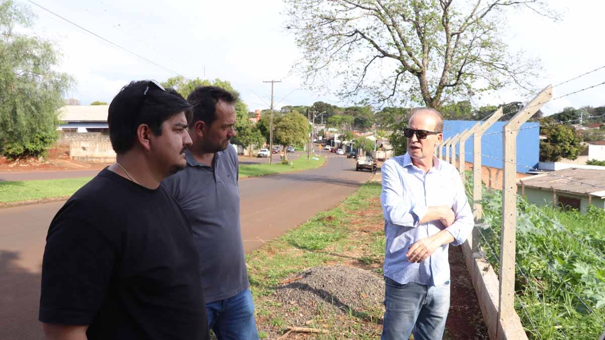 Após licença, Carlos Gil retoma agenda e acompanha obras em Ivaiporã carlos-gil-atividades (4)