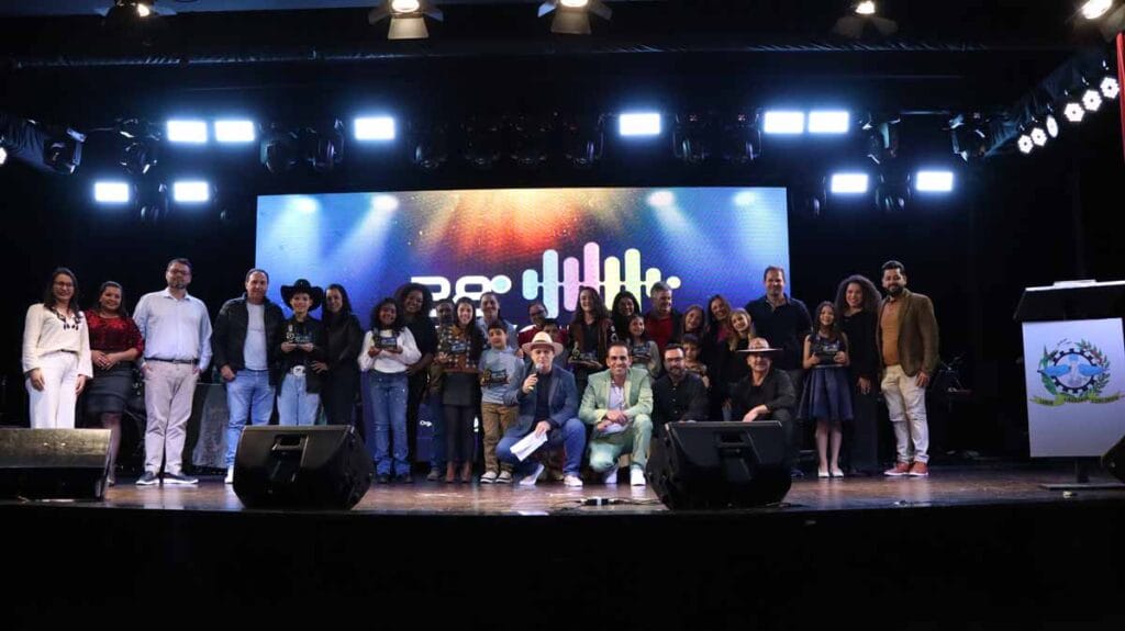 Ivaiporã reúne talentos da música no 28º Fevanoi; confira os vencedores 28º Fevanoi reuniu novos talentos da música em Ivaiporã.