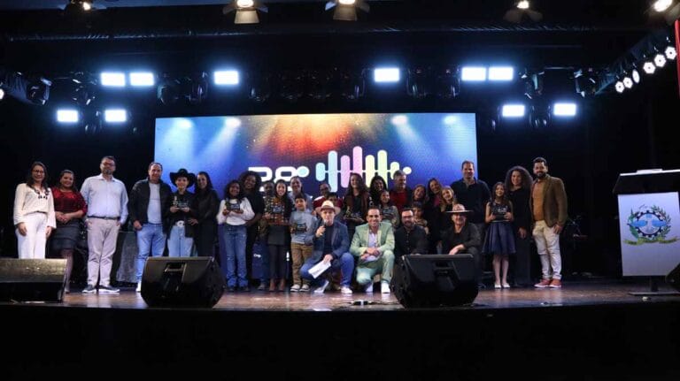 28º Fevanoi reuniu novos talentos da música em Ivaiporã.