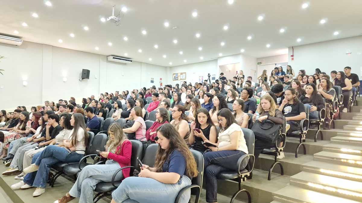 10ª Vitrine de Psicologia da Fatec Ivaiporã celebra 10 anos do curso e debate Avaliação Psicológica 10ª Vitrine de Psicologia da Fatec Ivaiporã reúne acadêmicos durante programação sobre avaliação psicológica