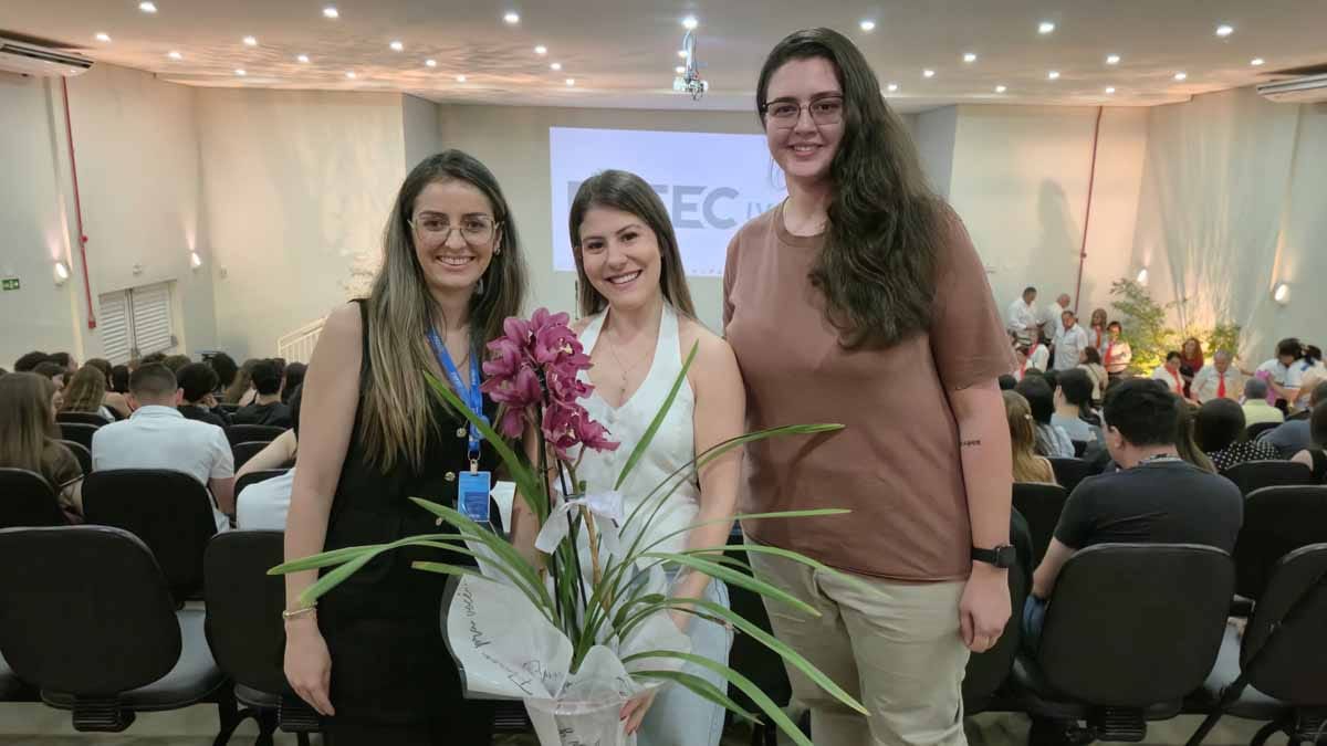 10ª Vitrine de Psicologia da Fatec Ivaiporã celebra 10 anos do curso e debate Avaliação Psicológica 10ª Vitrine de Psicologia da Fatec Ivaiporã reúne acadêmicos durante programação sobre avaliação psicológica