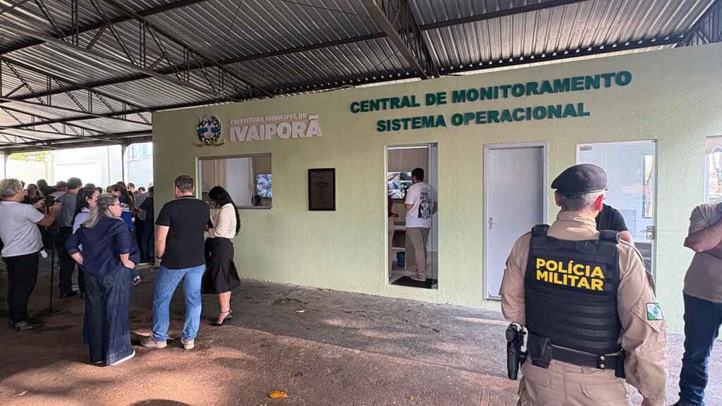 Central de Monitoramento de Ivaiporã funciona 24 horas e reúne imagens de 539 câmeras instaladas em 54 pontos.
