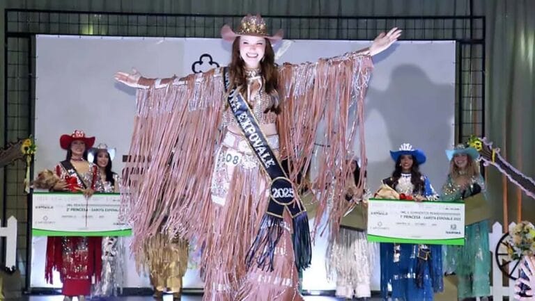 A vendedora concurso Garota Expovale 2025 foi Solene Bartolomeu
