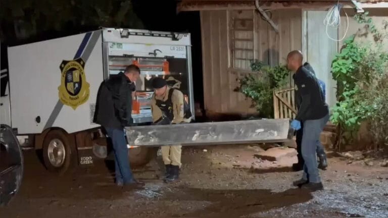 Homem morreu após atacar um policial militar com uma tesoura durante uma ocorrência na área rural de Arapongas.