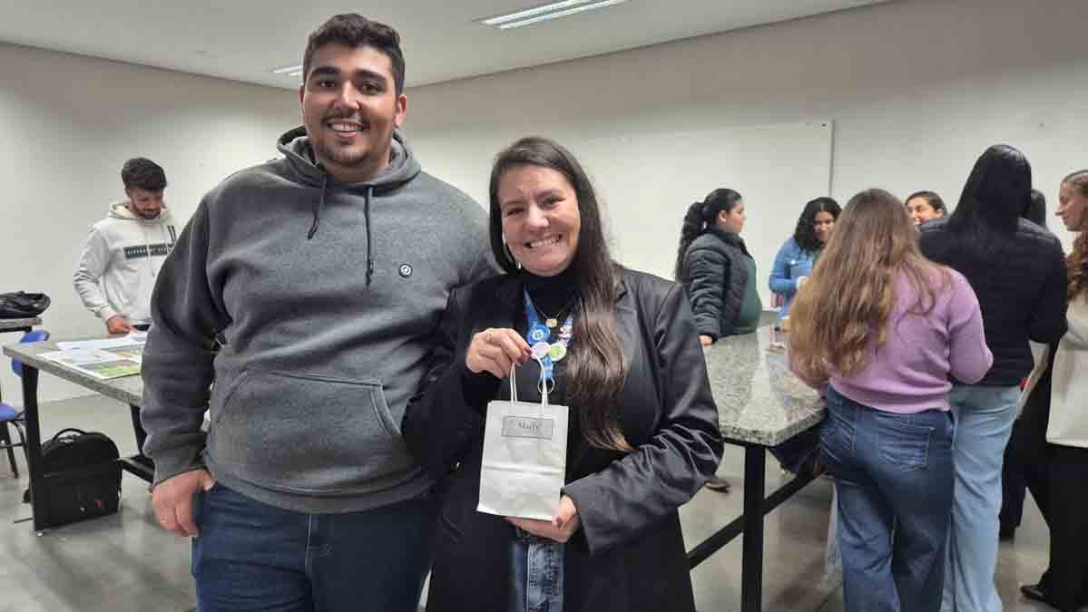 Acadêmicos de Agronegócio da Fatec Ivaiporã transformam matérias-primas em produtos Acadêmicos de Agronegócio da Fatec Ivaiporã desenvolveram e comercializaram produtos elaborados com matérias-primas do meio rural