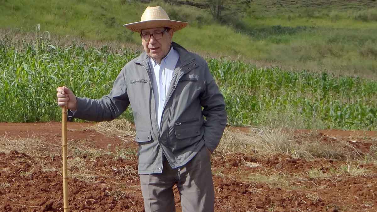 Ramiro Dias, pioneiro de Borrazópolis, em uma área rural do município
