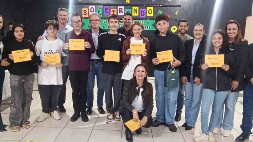Alunos do Colégio Bento Mussurunga participaram da segunda edição do projeto Soletrando em Ivaiporã.