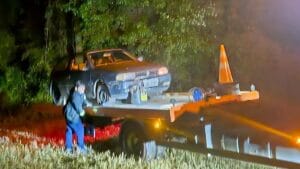 Carro furtado foi recuperado pela Rotam após o motorista fugir da abordagem em Faxinal