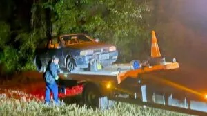 Carro furtado foi recuperado pela Rotam após o motorista fugir da abordagem em Faxinal