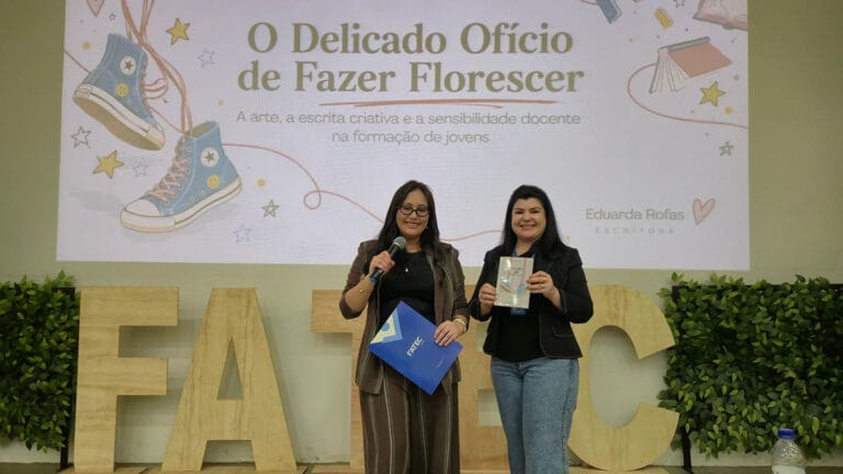 Palestras do Hub Pedagógico da Fatec Ivaiporã abordam convivência escolar e expressão artística na educação.