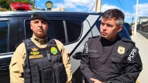 O coronel Jakson Busnello e o delegado William Gama Assunção falaram sobre o resultado da operação policial realizada em Pitanga