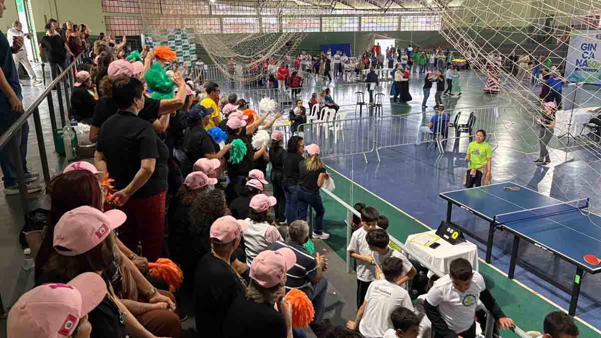 Gincana 60+ movimenta idosos com esporte e diversão em Ivaiporã gincana-melhor-idade (1)