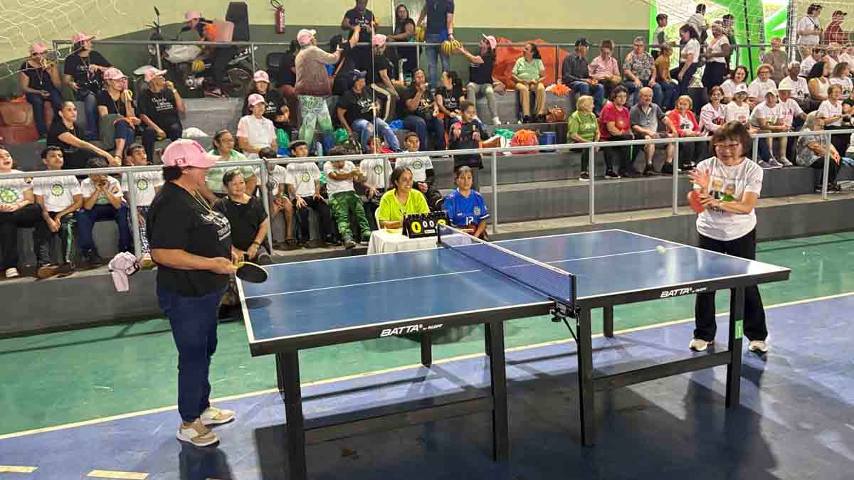 Gincana 60+ movimenta idosos com esporte e diversão em Ivaiporã gincana-melhor-idade (3)