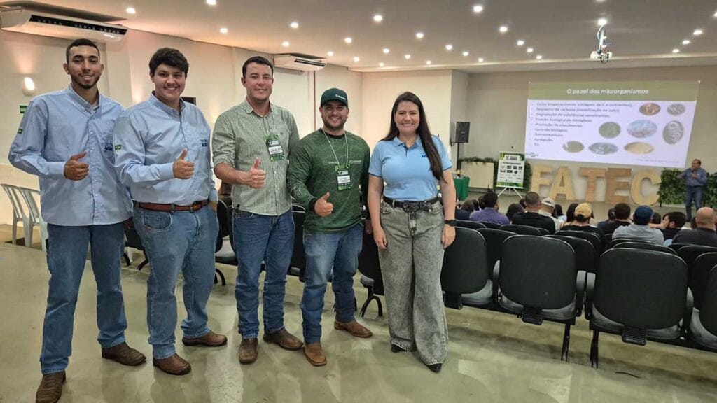 O pesquisador da Embrapa Soja, Marco Antônio Nogueira, apresentou resultados do uso de insumos biológicos na agricultura durante a Semana Acadêmica de Agronomia da Fatec Ivaiporã.