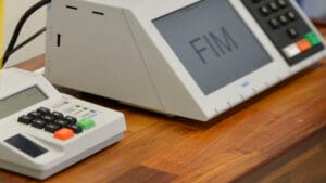 Urna eletronica eleições 2026