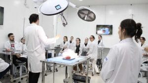 Fatec Ivaiporã abre seleção para 10 vagas remanescentes no curso de Medicina em 2027.