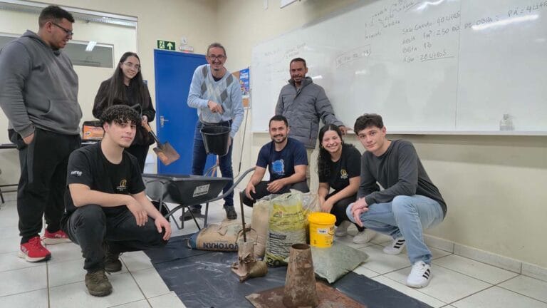 Fatec Ivaiporã abre inscrições para o Vestibular 2027 do curso de Engenharia Civil, com 200 vagas.