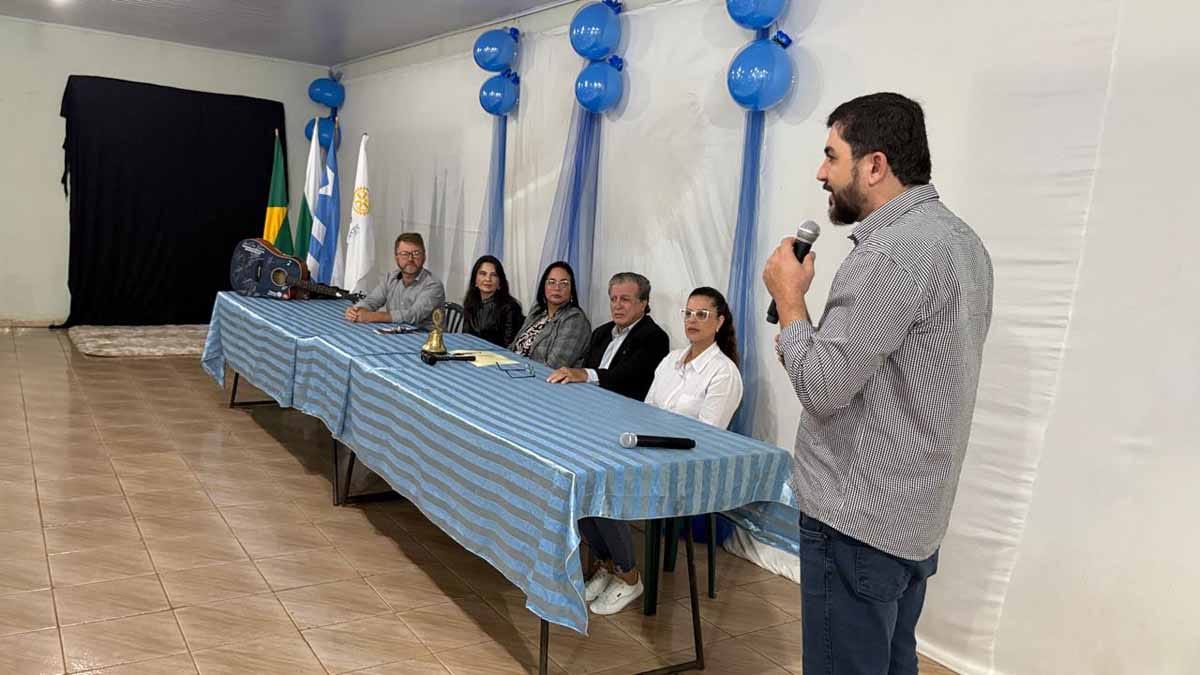 Governadora do Rotary visita Jardim Alegre e destaca campanha contra a pólio Líria Cheida Bonancin visitou o Rotary Club de Jardim Alegre e apresentou campanha de arrecadação de recursos para combater a poliomielite
