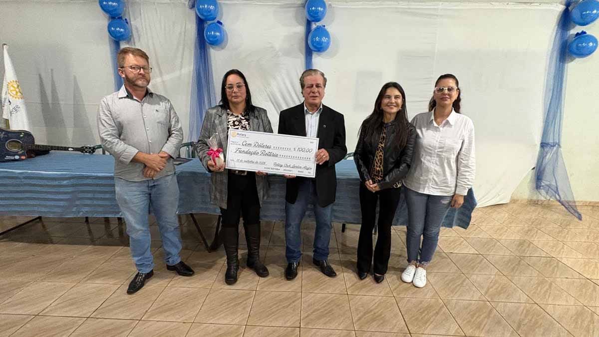 Governadora do Rotary visita Jardim Alegre e destaca campanha contra a pólio Líria Cheida Bonancin visitou o Rotary Club de Jardim Alegre e apresentou campanha de arrecadação de recursos para combater a poliomielite
