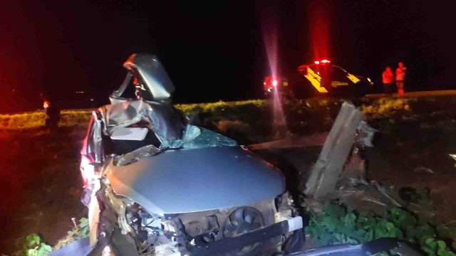 Acidente foi na PR-466, em Lidianópolis / Vítima morreu no local / Foto: Polícia Rodoviária Estadual