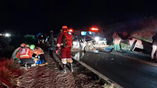 A-colisao-envolveu-um-Chevrolet-Vectra-um-Chevrole-01013198-0-202508101010-ScaleDownProportional A colisão envolveu um Chevrolet Vectra, um Chevrolet Monza e uma Volkswagen Saveiro / Foto: TN Online