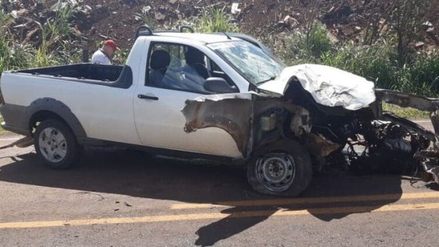 Motorista morre após colidir com árvore na Rodovia PR-466