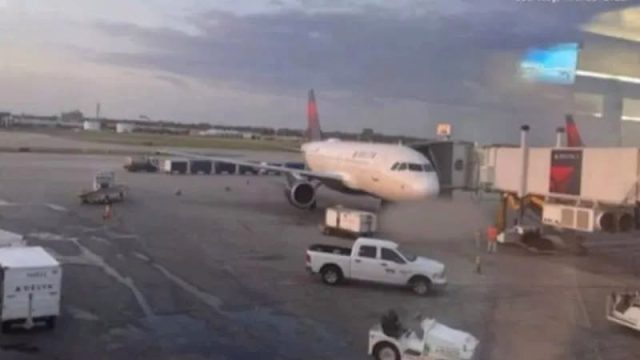 Acidente ocorreu na última sexta-feira / Foto: Courtesy, Michael Braun/ Via KENS 5/ Metrópoles