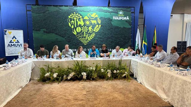 REunião da Amuvi na Expovale / Foto: Ivan Maldonado