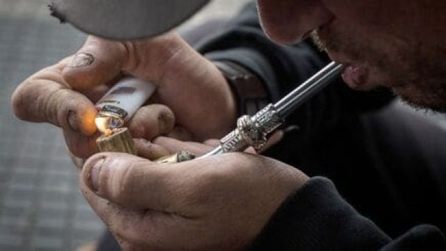 Usuário de drogas crack