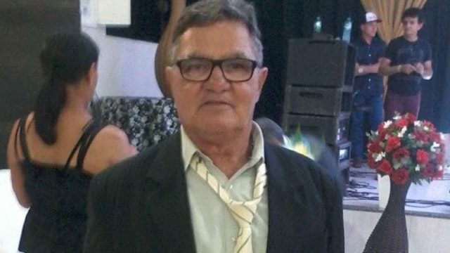 Idoso é sepultado sem a perna e familiares reclamam