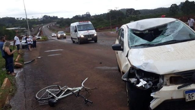 Ciclista morre após colidir com carro na PR-466
