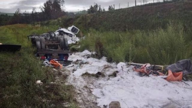 Cinco-pessoas-da-mesma-familia-morrem-em-acidente- acidente em ponta grossa
