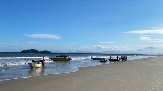 Criança de 6 anos salva três pessoas no litoral do Paraná, diz polícia