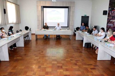 Gestão 2021-2024 Carlos Gil realiza reunião com diretores da próxima gestão de Ivaiporã