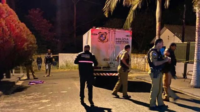 O corpo foi recolhido ao IML de Apucarana / Foto: TN Online