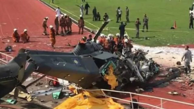 Helicópteros caíram em complexo esportivo, na Malásia — Foto: Governo da Malásia