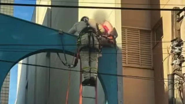 O caso aconteceu na última sexta-feira (27) e foi atendido pelo Corpo de Bombeiros. O caso aconteceu na última sexta-feira (27) e foi atendido pelo Corpo de Bombeiros. / Foto: Bombeiros