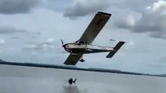 Piloto é preso por fazer acrobacias próximo a banhistas