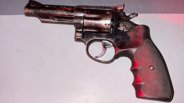 Revólver calibre 38 apreendido pela PM / Foto: Divulgação