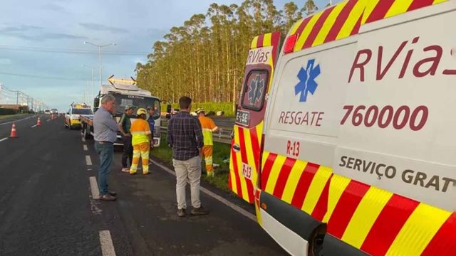 Local do acidente na BR-369 entre Apucarana e Arapongas após colisão envolvendo moto e caminhonete