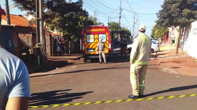 O homicídio foi  início da tarde deste sábado (10) na Rua Albino Ganassin, no Residencial Sumatra / Foto: Reprodução/WhatsApp