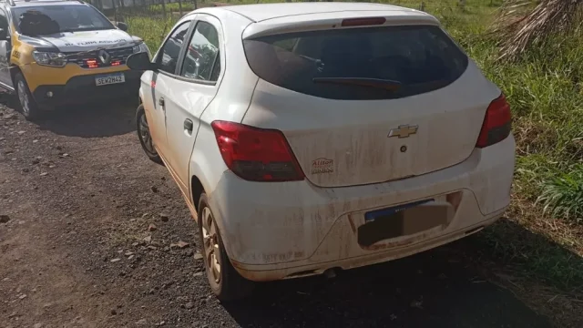Veículo foi localizado a sete km de distância do local do crime
/ Foto: PCPR