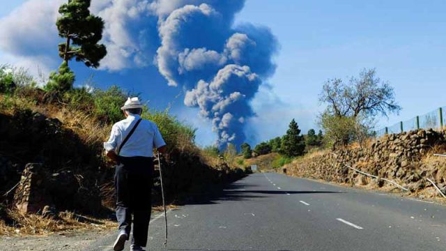 La Palma: vulcão já emitiu 250 mil toneladas de dióxido de enxofre
