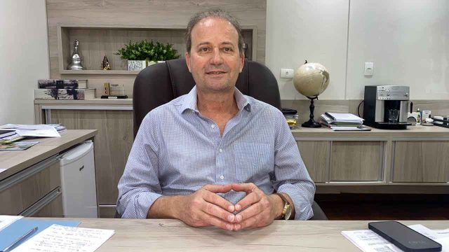 Prefeito Carlos Gil / Foto: Arquivo/Ivan Maldonado