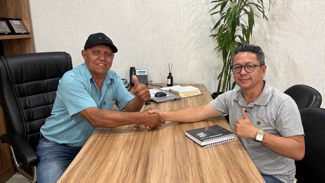 Zé Careca e Moisés Zé Careca durante entrevista ao assumir a Prefeitura de Jardim Alegre