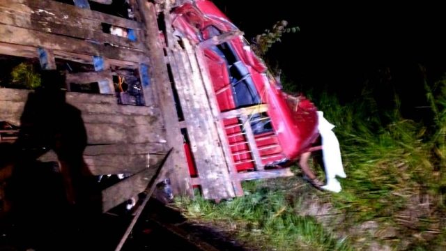 Acidente foi na madrugada desta sexta-feira / Foto: Blog do Berimbau